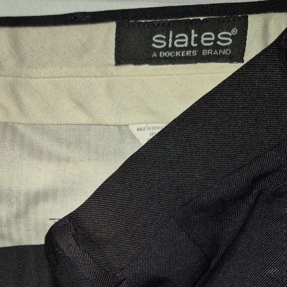 Slates by Dockers Black dress slacks. Pleated front. size 36/30 - Picture 15 of 15